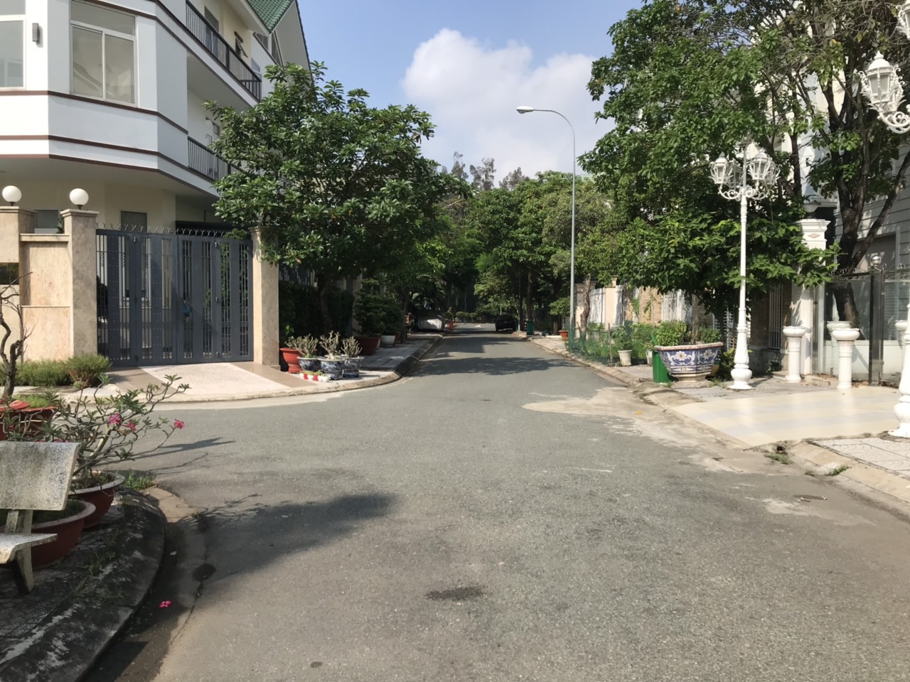 Cần bán gấp Biệt thự cao cấp sông Ông Lớn- Bình Chánh, liền kề Q7 TPHCM chỉ 30 tỷ_ LH: 0902 775 039 2087928 4