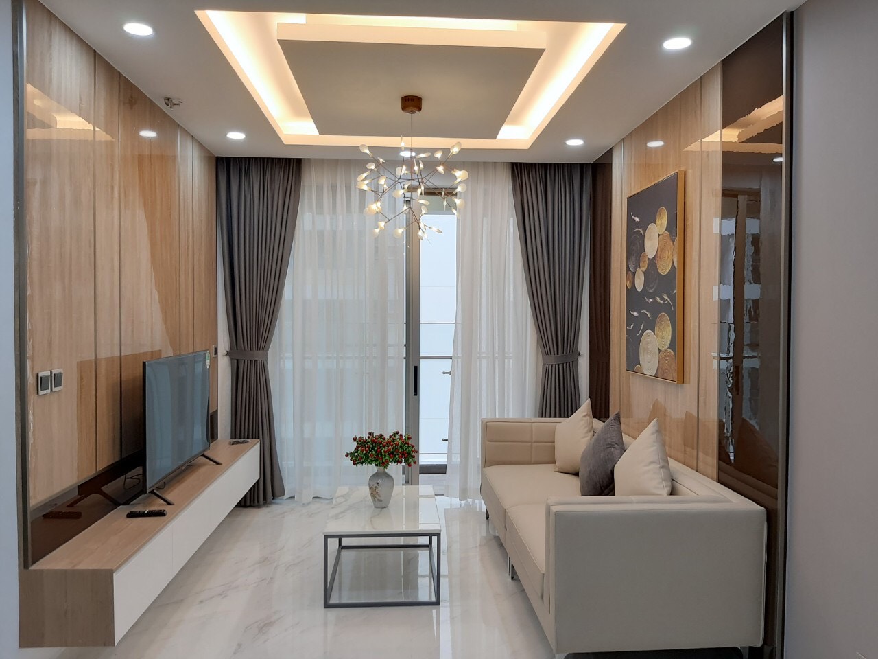 Cho thuê căn hộ cao cấp sky garden 3 giá rẻ 12.5 triệu/tháng.Liên hệ 0903 668 695 (Ms.Giang) 2105472 1