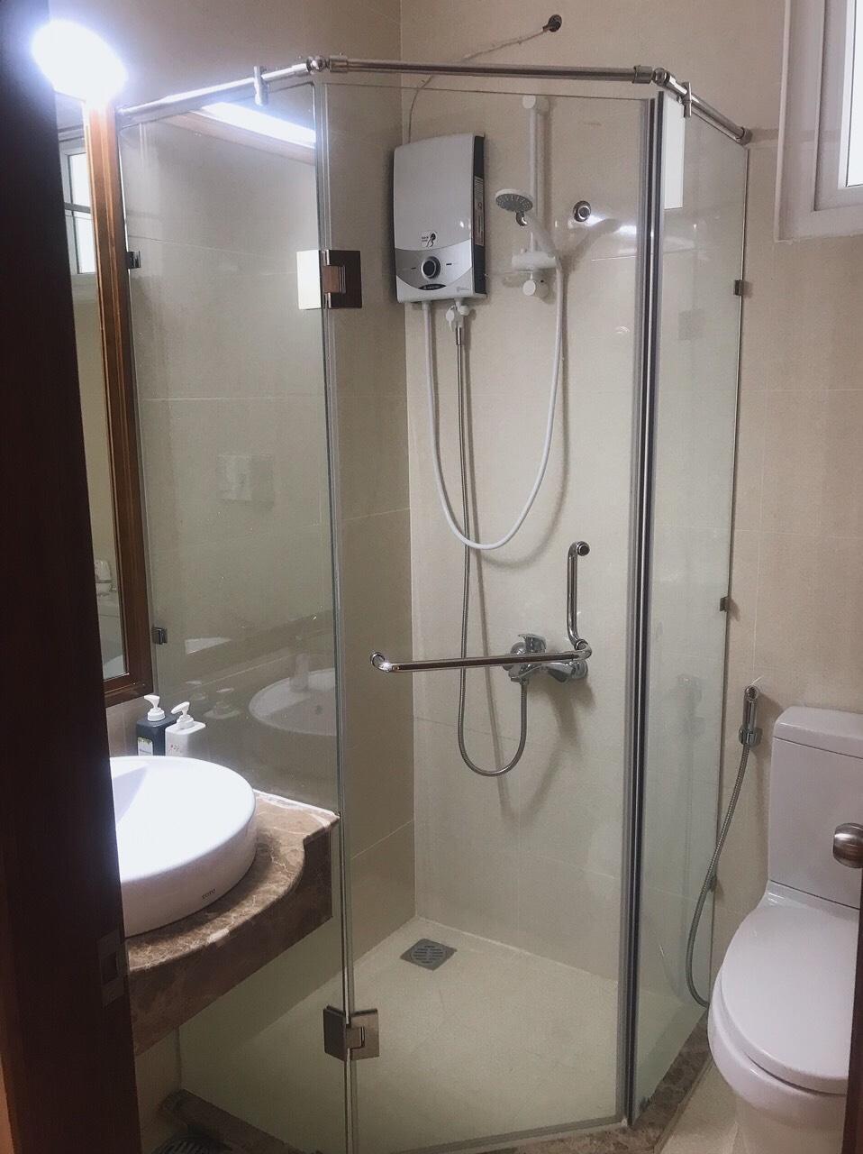 Bán căn hô chung cư Sky Center Phổ Quang 2153667 4