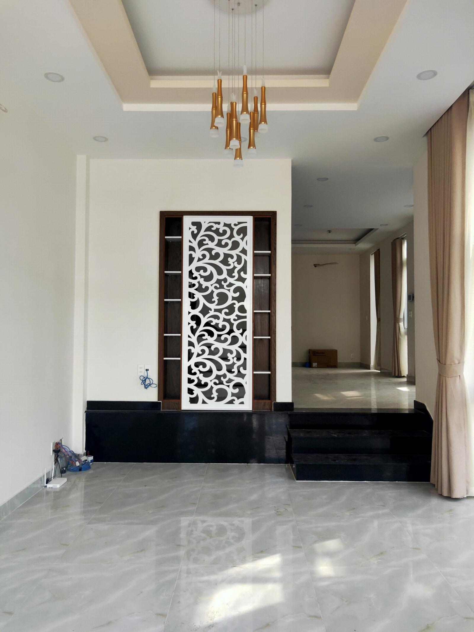 Bán nhà phố Jamona Golden Silk, đường Bùi Văn Ba, Q7, DT: 104m2, giá chỉ 9 tỷ 9, LH: 0343190632 Tài 2157628 3