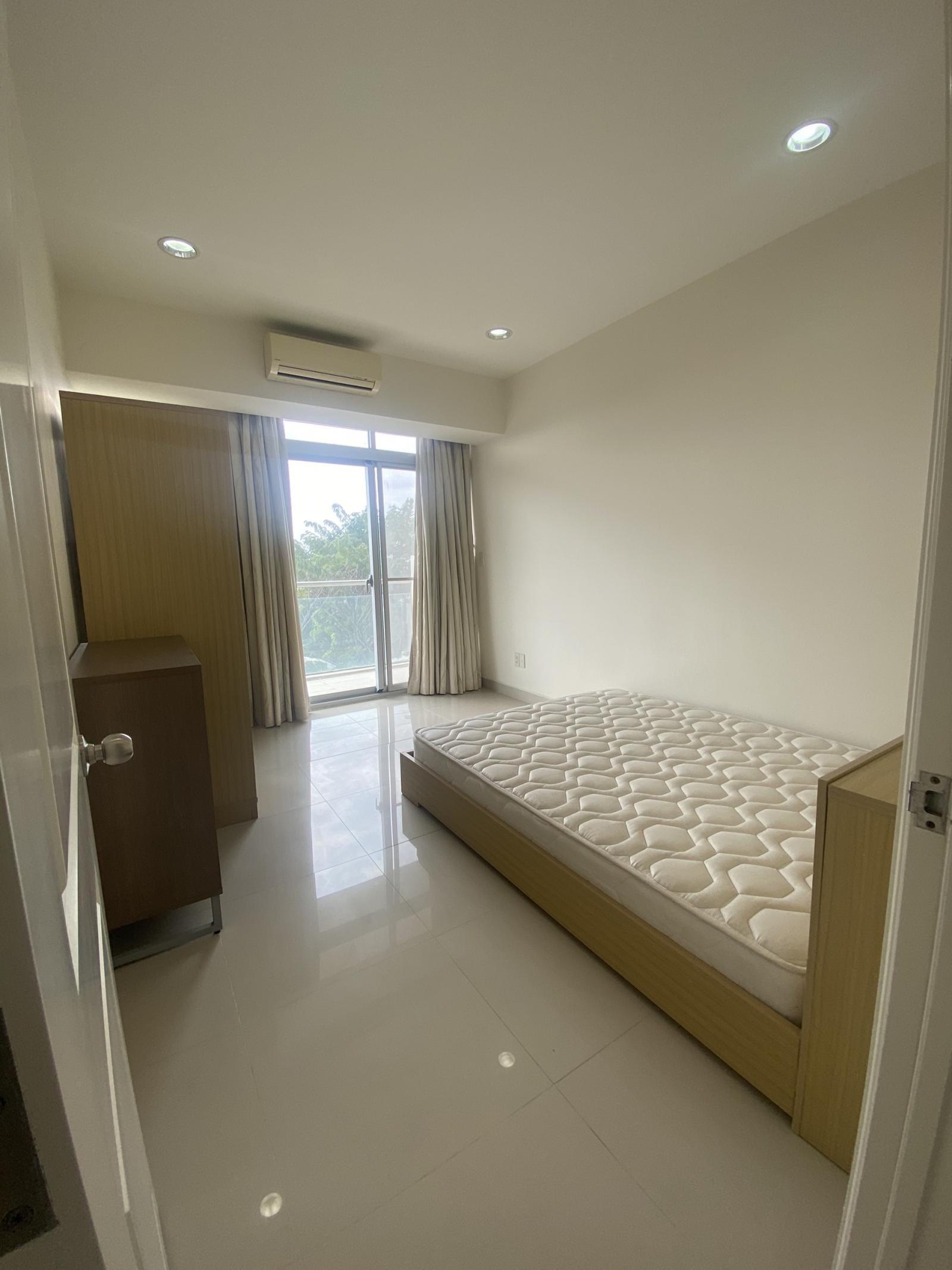 Bán gấp căn hộ Green View Phú Mỹ Hưng Quận 7 giá rẻ chỉ 3,8 tỷ loại 3 PN - 0904.044.139
 2183677 4