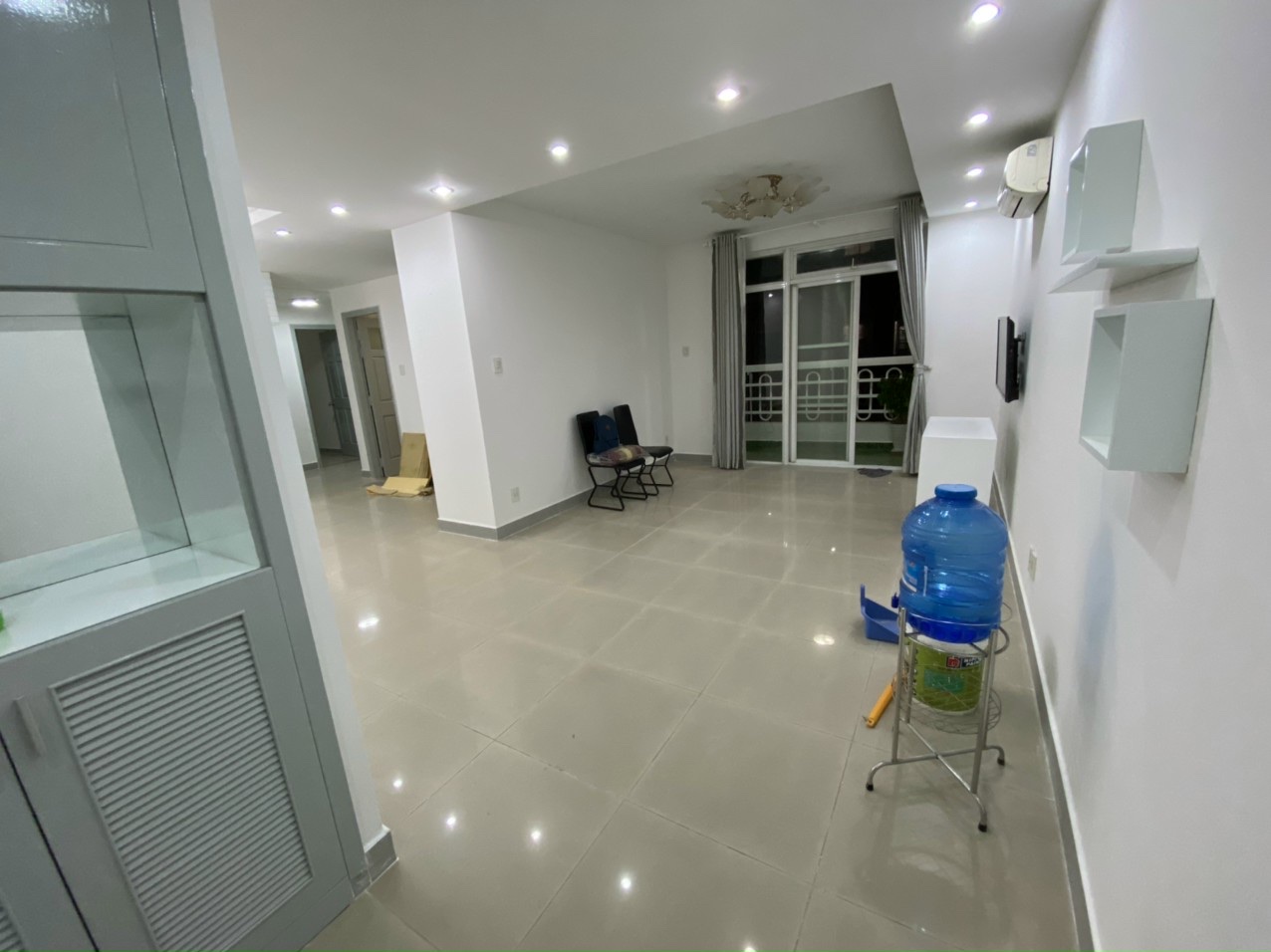 Chính chủ cần bán nhanh căn hộ chung cư Hoàng Tháp Plaza (9A khu trung sơn) xã bình hưng huyện bình chánh diện tích  2186826 4