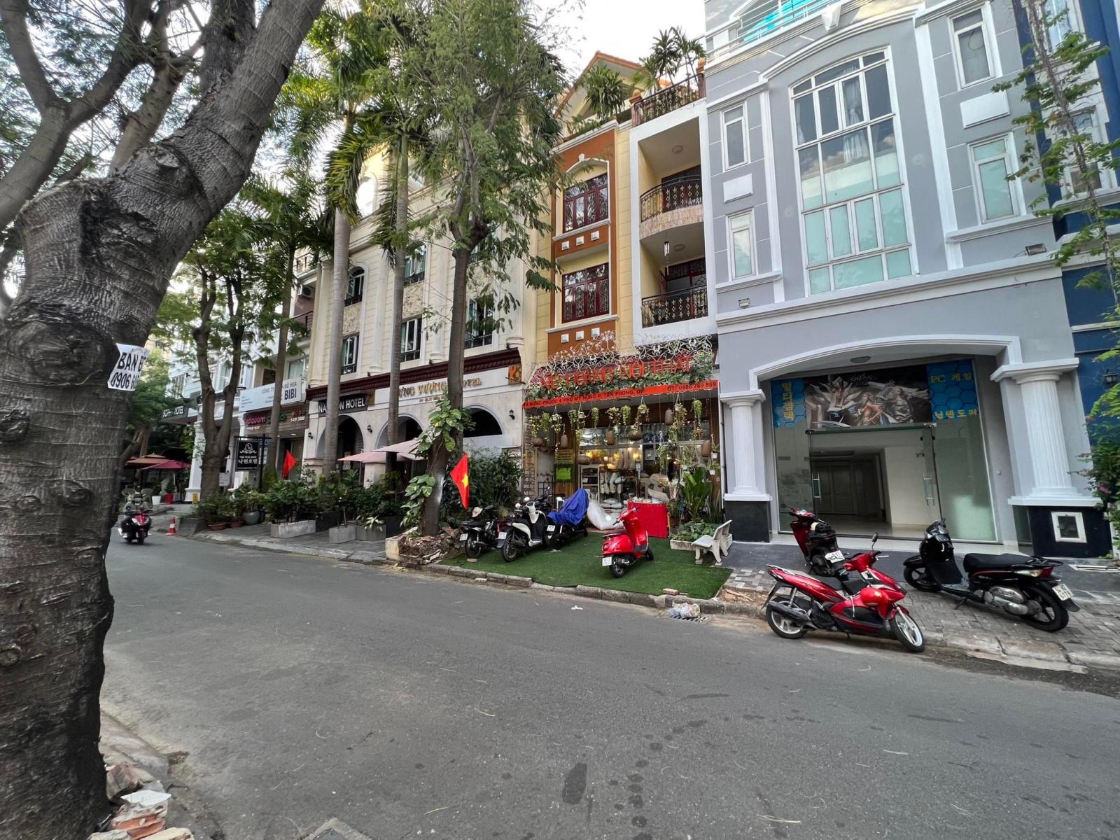 Bán gấp nhà phố Hưng Phước 4, phú mỹ hưng, q.7 2338694 1