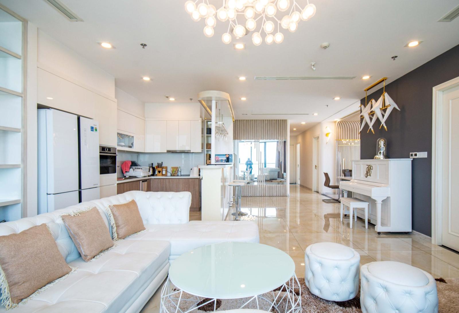 Bán nhanh Siêu Phẩm Vinhomes Ba son A4 căn góc 161m2 4pn 3wc Full NT giá 45 tỷ, sổ, Lh: 0983568730 gặp Tín  2357661 1