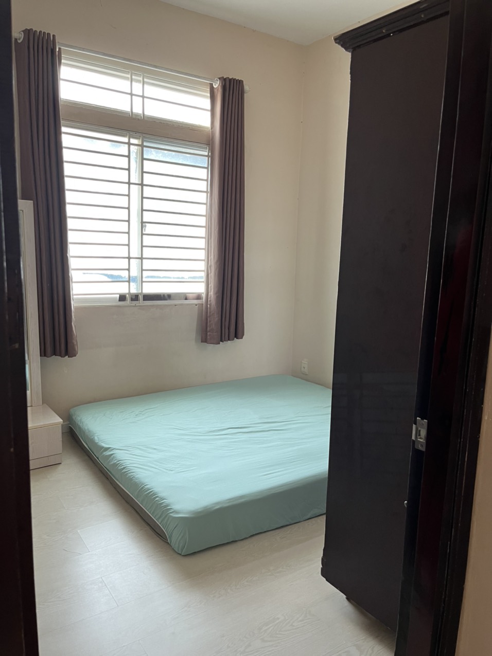 Chung Cư 312 Lạc Long Quân, 68m2 Quận 11, 2 Phòng Ngủ Cần Bán. 2368774 2