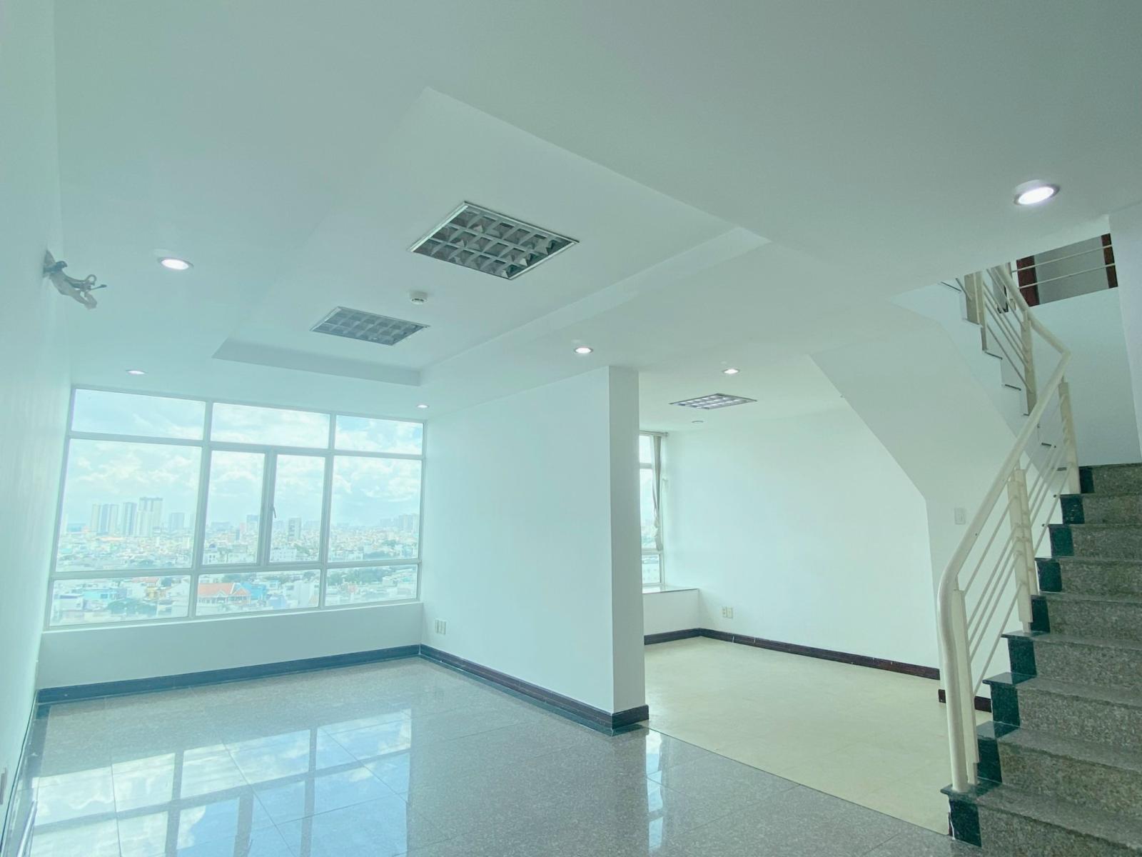 Bán Hoàng Anh Gia Lai 2 ( Q7 ) B  Duplex 236m2, 5PN, 4WC, ,4,25 tỷ có sổ .Lh: 0983568730 gặp Tín  2405309 2