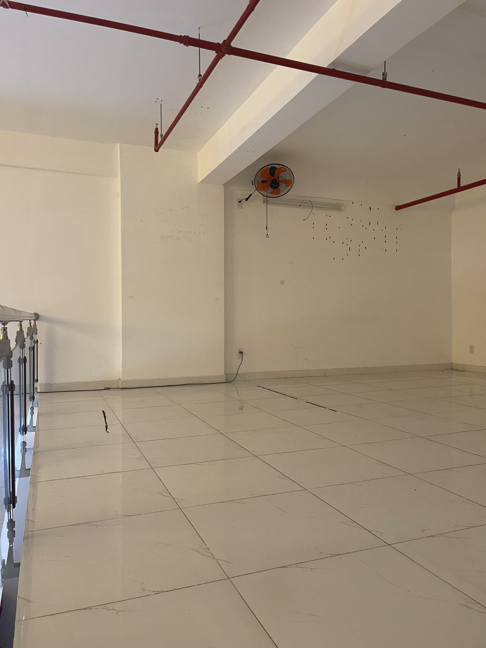 Chính chủ cần cho thuê tầng Lửng căn hộ shophouse Sky 09, Phú Hữu, Quận 9. 2406431 3