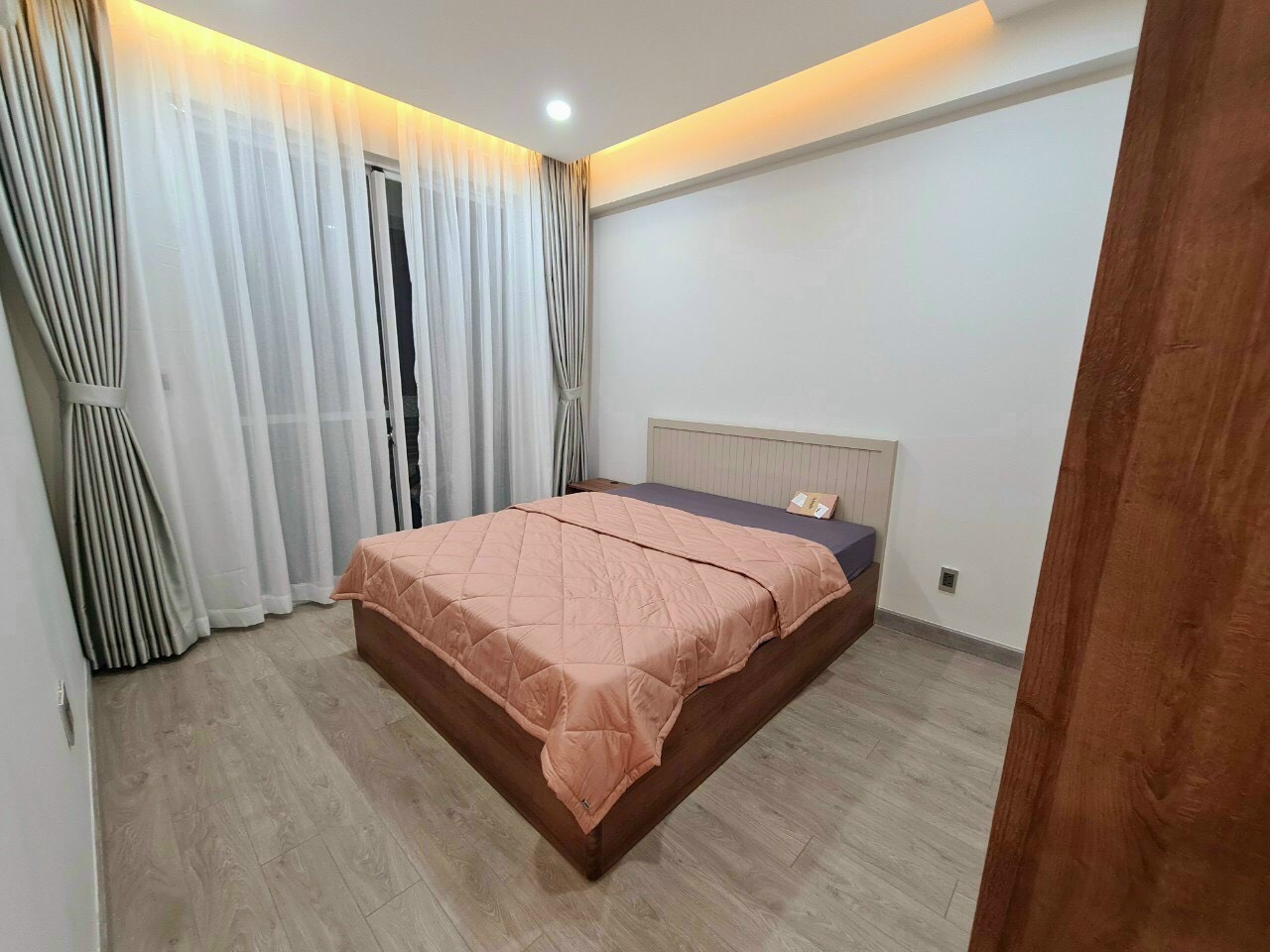 Bán nhanh CHCC Riverpark Residence, DT 134m2, 3 Phòng ngủ, 2 Toilet, đầy đủ nội thất, giá 9ty5 2411726 1