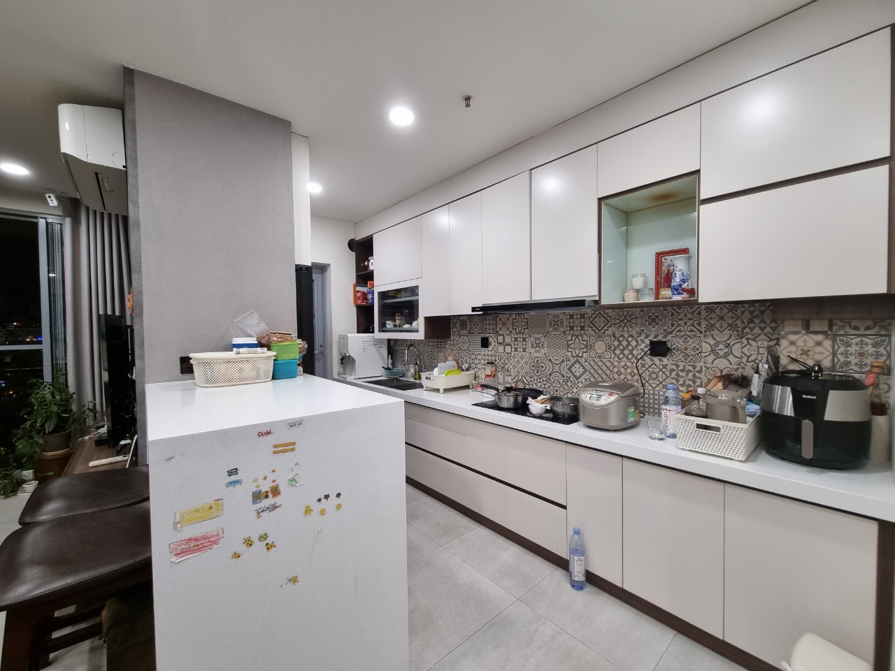 Giá tốt! Bán CH Green Valley 118m2, 3PN,2wc, nội thất đầy đủ, lầu cao, giá tốt 6ty5 thương lượng,  2411877 2