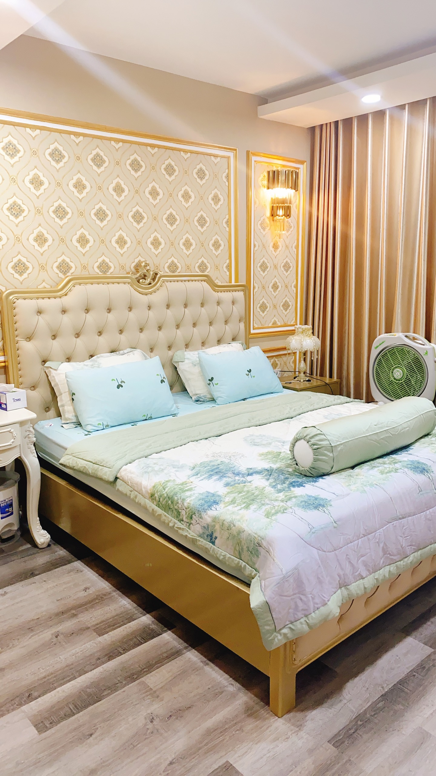 Bán gấp CHCC Green Valley, DT 97m2, 2PN, 2WC, Nội thất dính tường, lầu trung, giá 5ty3 bớt lộc cho khách thiện chí. 2412182 2
