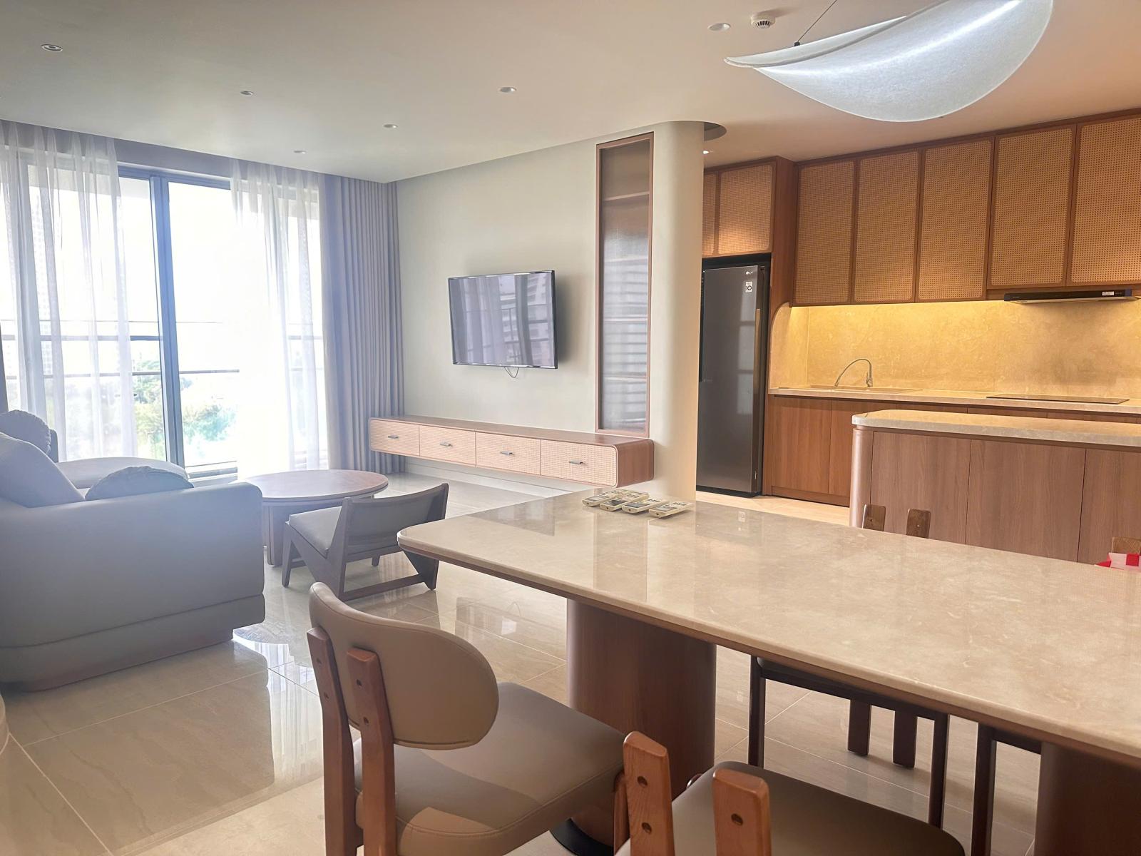 Bán CHCC Green Valley, DT 120m2, 3PN, 2WC, nhà mới decor, HDT, giá 12,6 tỷ thương lượng 2422126 4