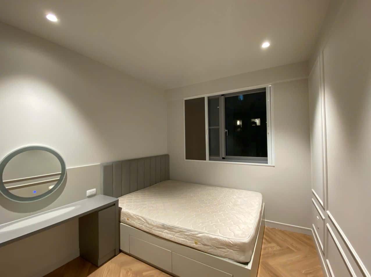 Bán nhanh CHCC Green Valley, DT 122m2, 3PN, 2WC, nội thất cao cấp, giá tốt 12.650 tỷ thương lượng 2422132 3