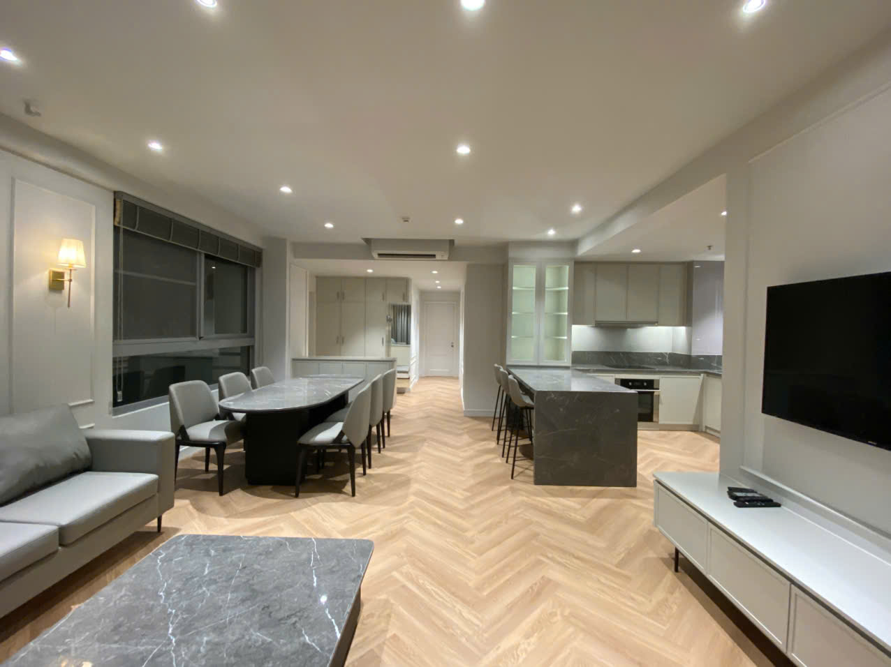 Bán nhanh CHCC Green Valley, DT 122m2, 3PN, 2WC, nội thất cao cấp, giá tốt 12.650 tỷ thương lượng 2422132 4