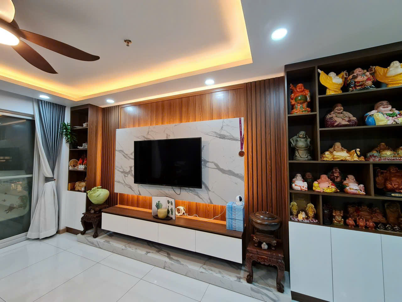 Bán gấp CHCC Cosmo City, DT 125m2, tk 3PN, 2WC, Nội thất đầy đủ, giá bán 7,75 tỷ 2422137 6