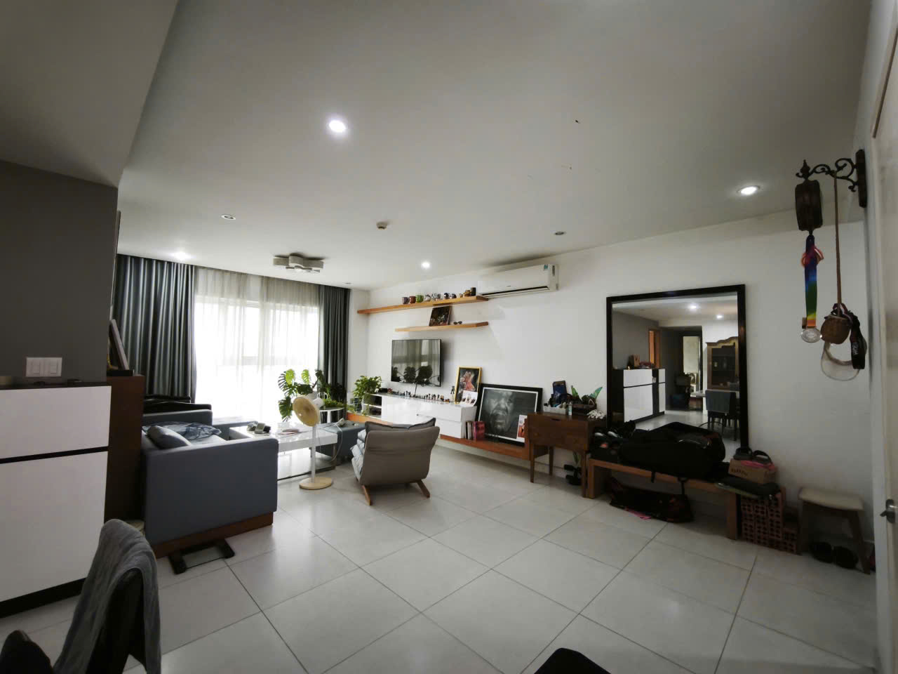 Bán gấp CHCC Happy Valley, Dt 112m2, 2PN, 2WC, Nội thất cao cấp, giá tốt 8,4 tỷ 2422142 2