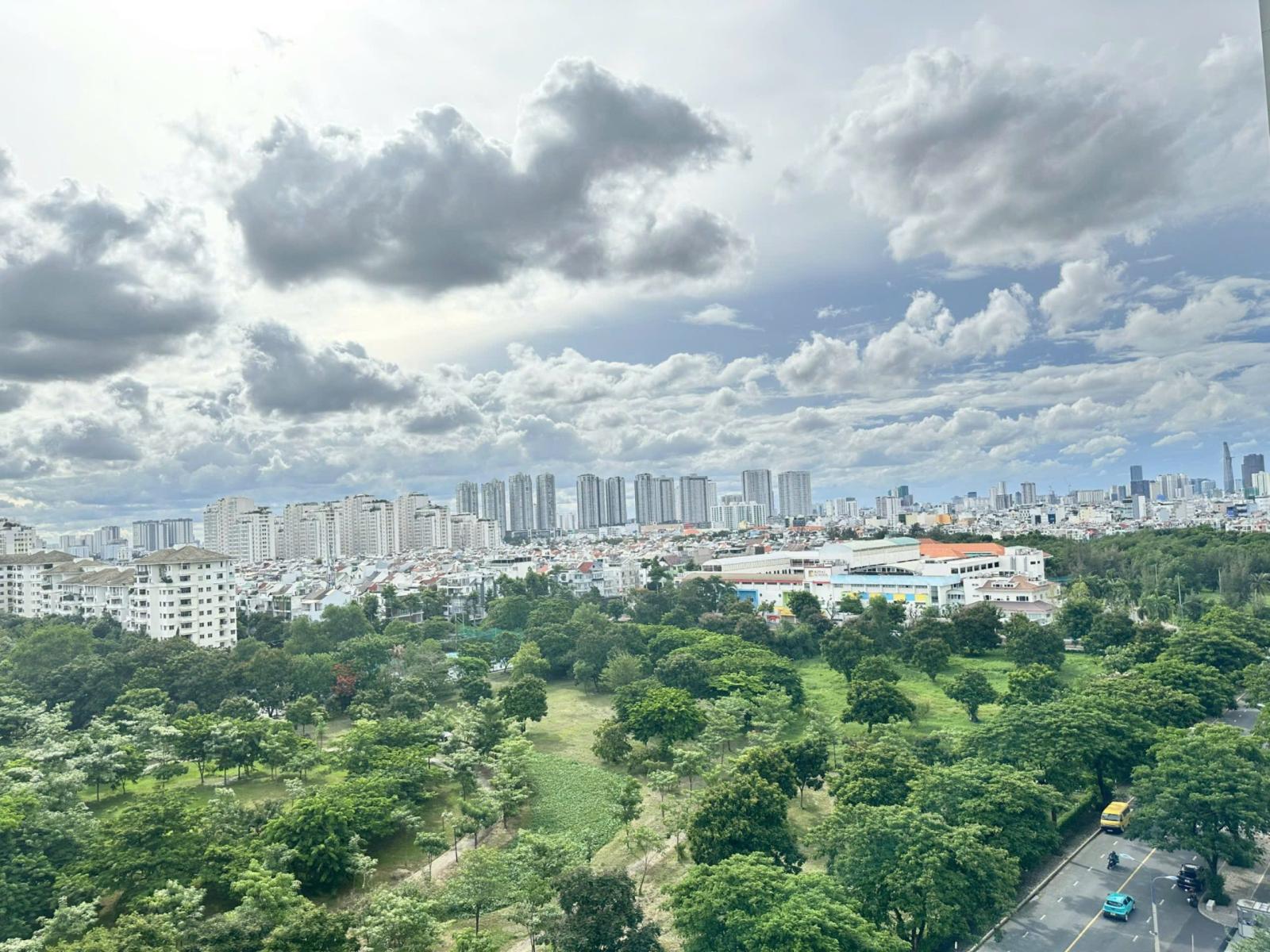 Bán nhanh CHCC Happy Valley, DT 100m2, thiết kế 3 phòng ngủ, 2 toilet, giá tốt 9.2 Tỷ 2422166 1
